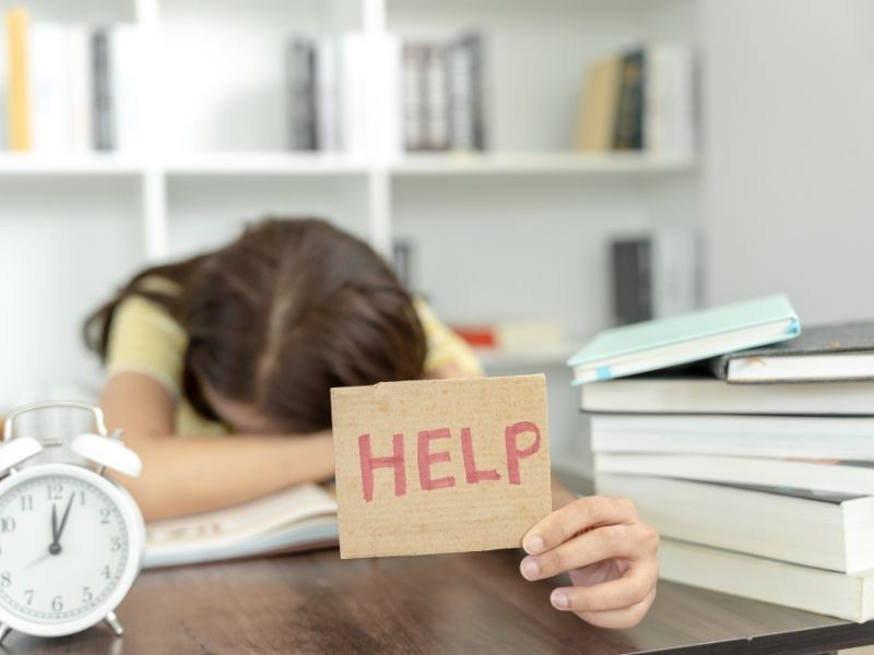 cocuklarda-sinav-kaygisi-neden-olur