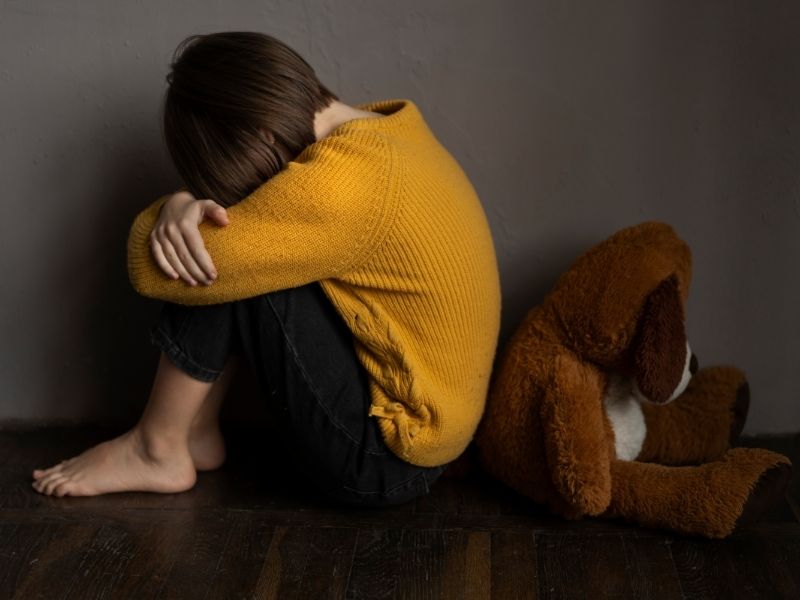 cocukluk-donemi-depresyonu-nedir